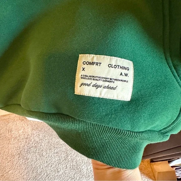 Comfrt Affirmation Hoodie size M - Picture 5 of 6
